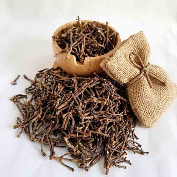 CLOVES STEM