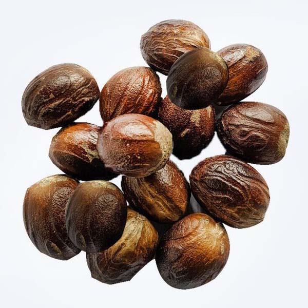 NUTMEG WITH SHELL